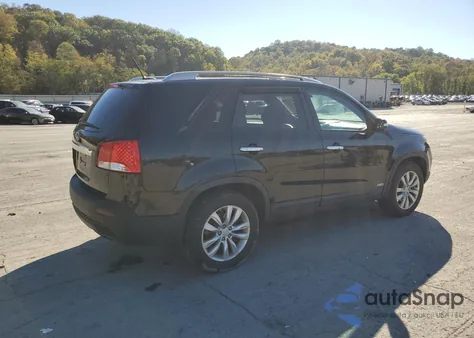 2011 Kia Sorento Base z USA, uszkodzony, nr VIN 5XYKTDA20BG078640